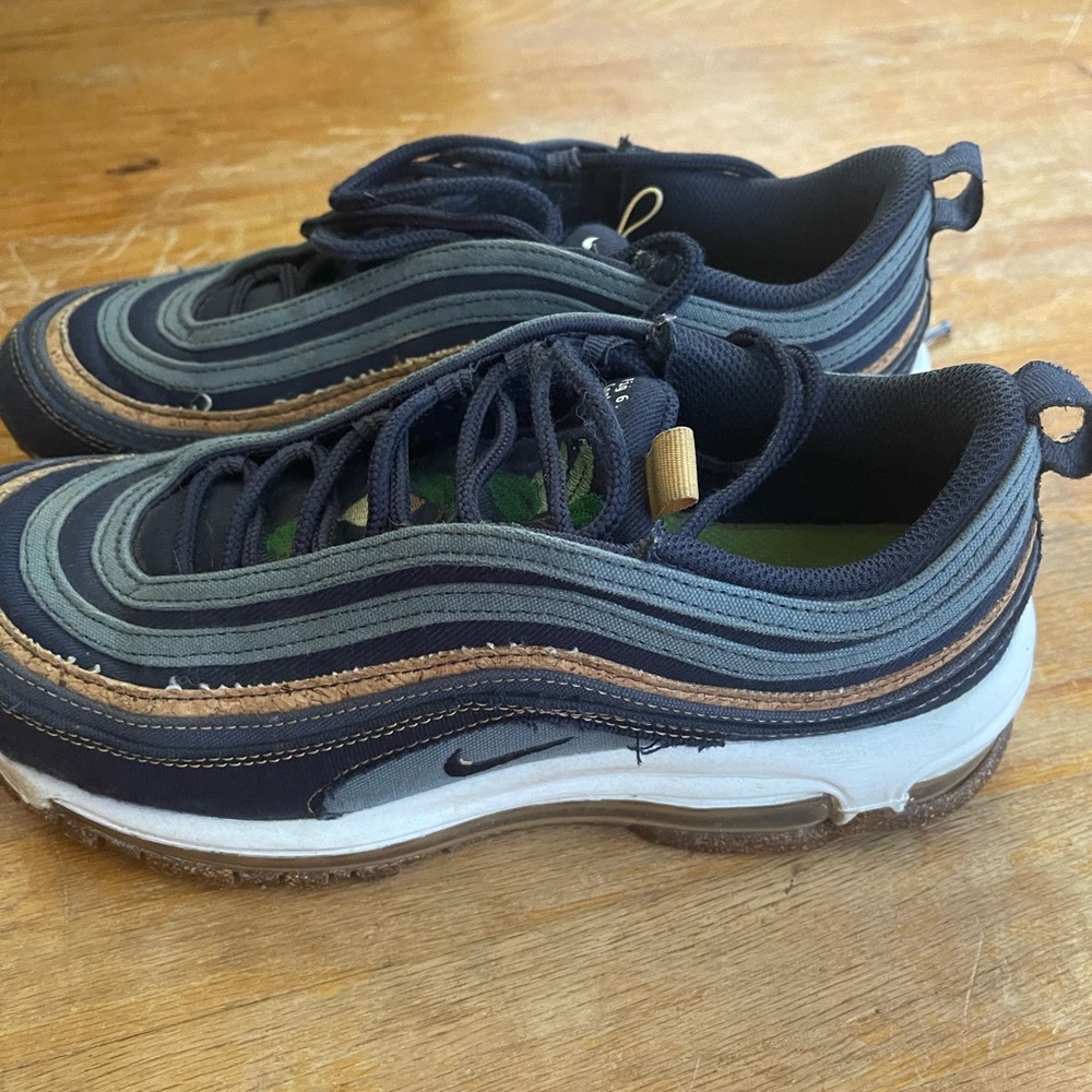 Nike air max
